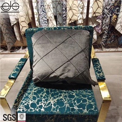 Ce temperatură ar trebui să folosesc când calc țesături textile plisate pentr...